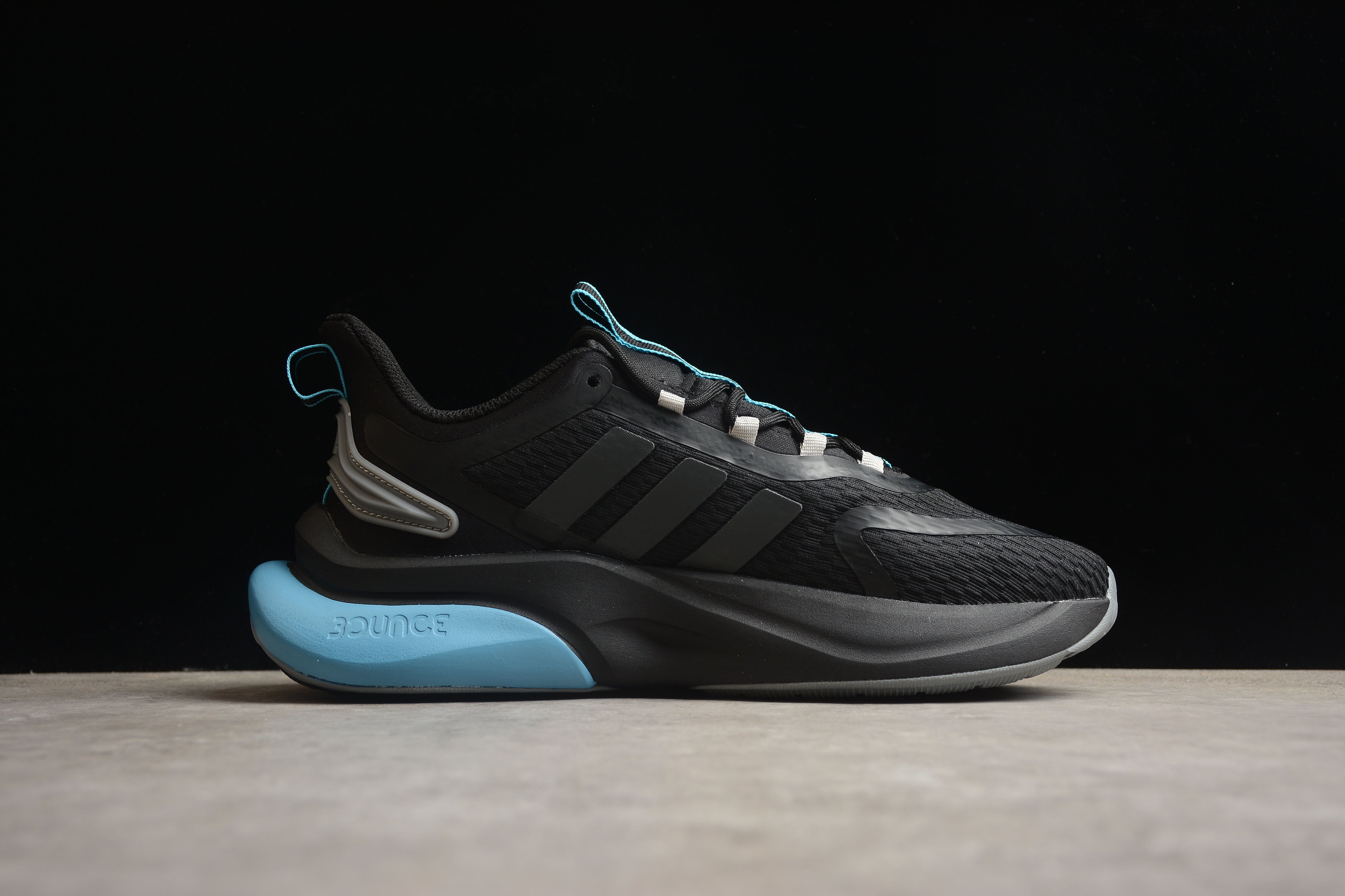 adidasUnisex Alphabounce Adiwear - Black