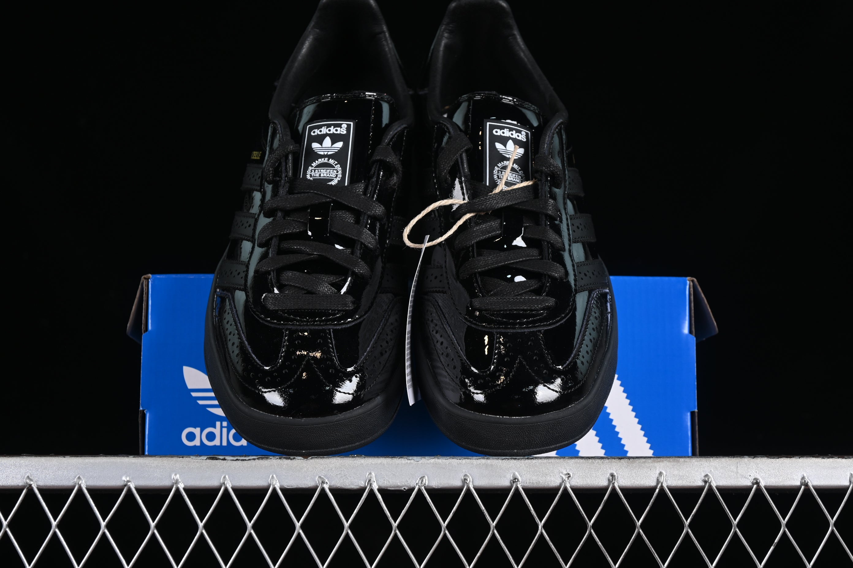 adidasUnisex Gazelle - Indoor Black