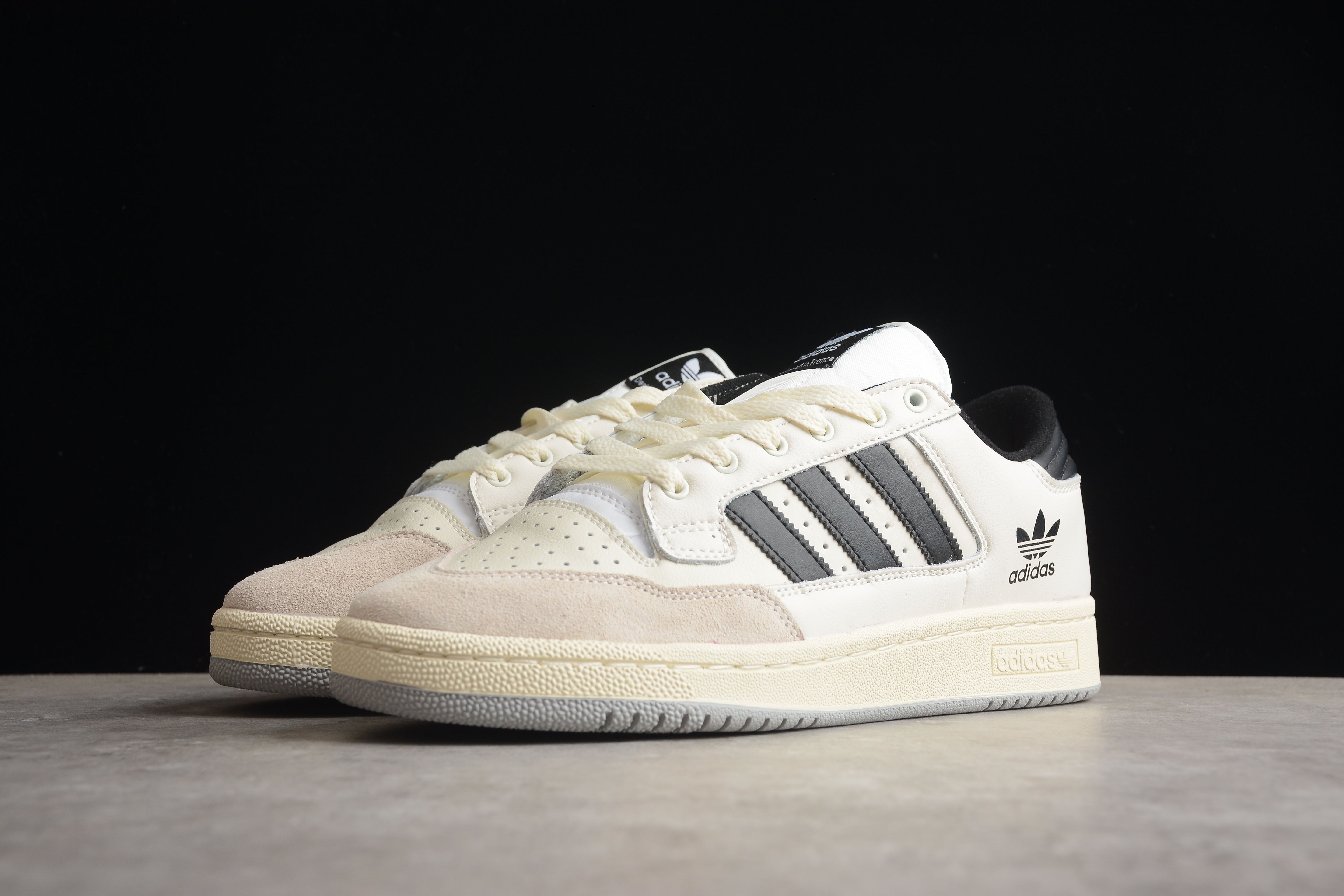 adidasUnisex Continental 85 Low - White