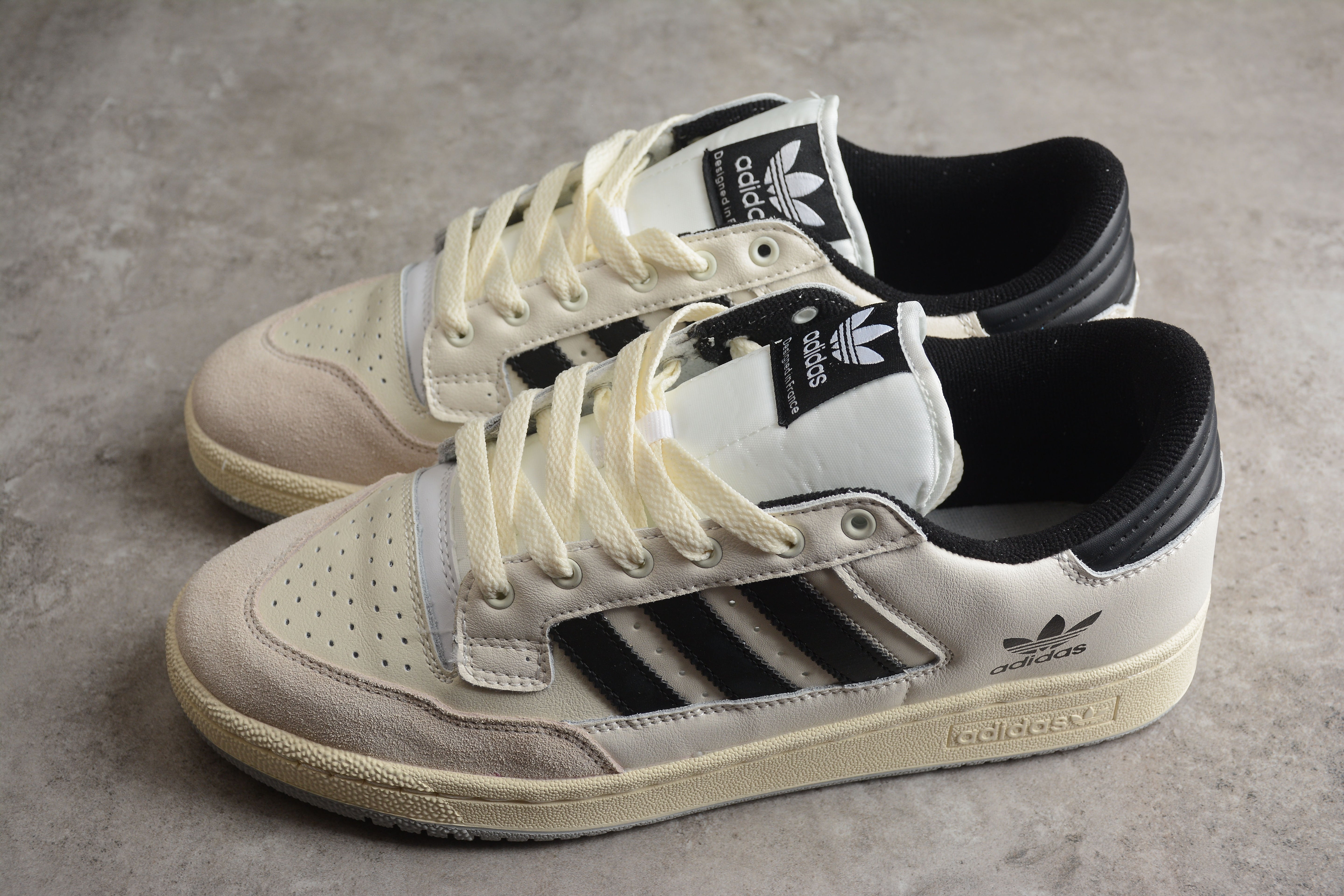 adidasUnisex Continental 85 Low - White