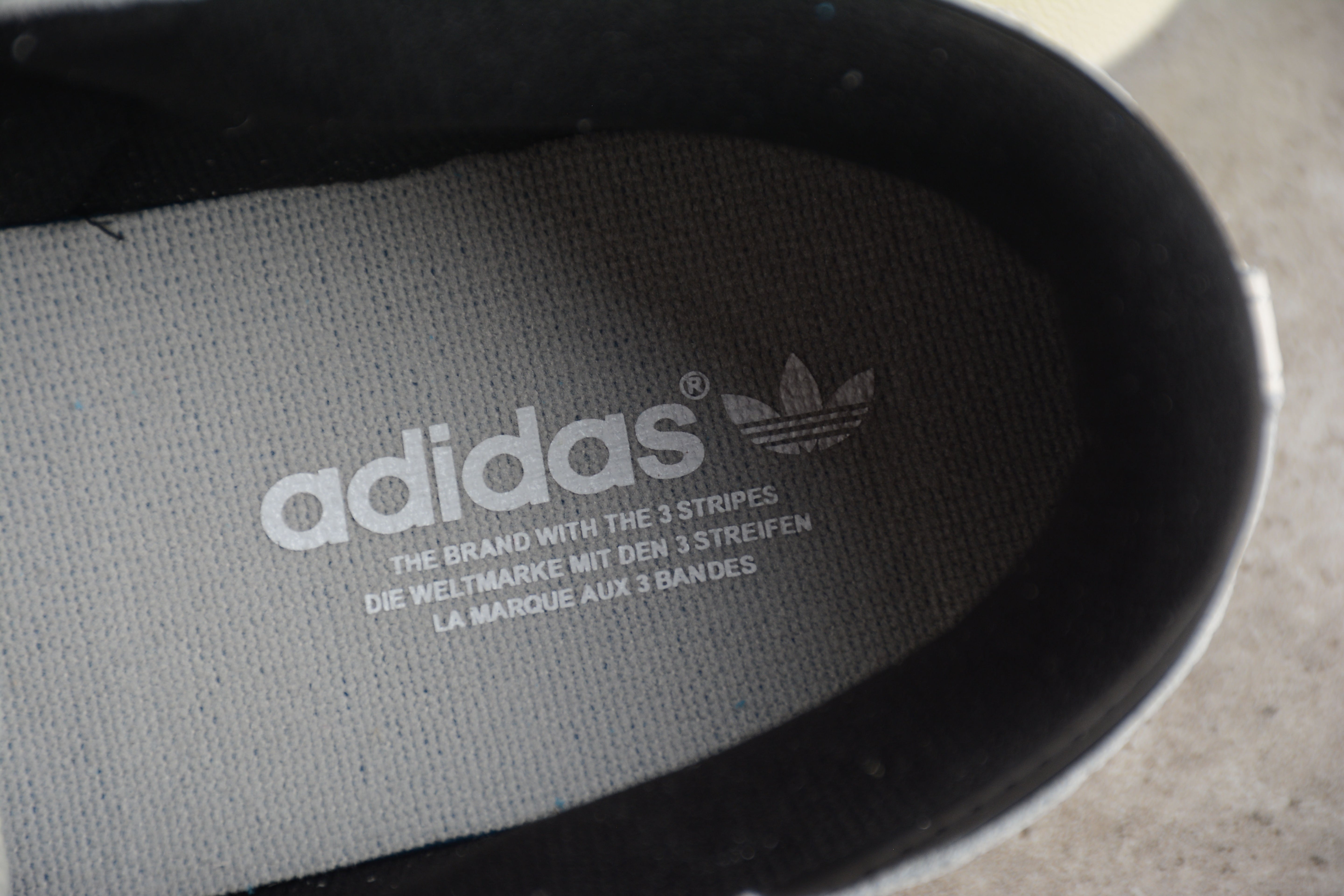 adidasUnisex Continental 85 Low - White