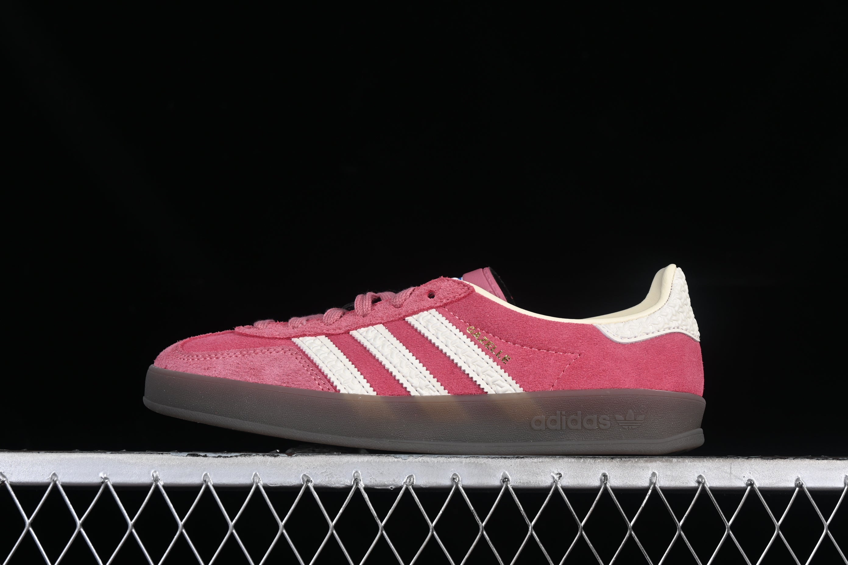 Gazelle - Pink