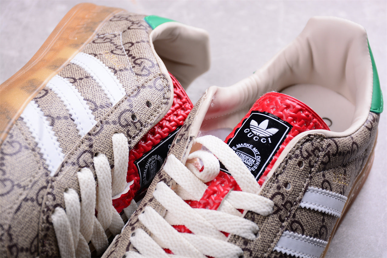 adidasUnisex x Gazelle Monogram - Beige