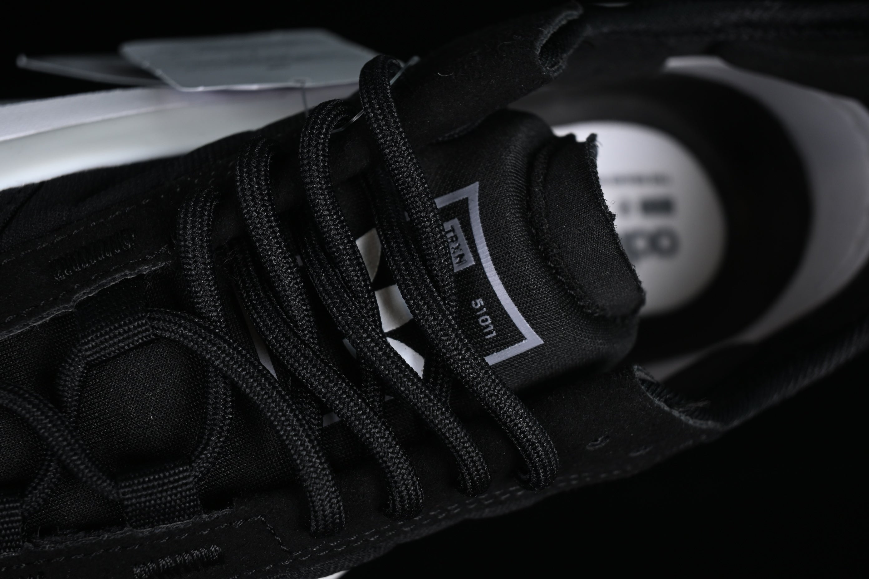 adidasUnisex Adifom - Trxn