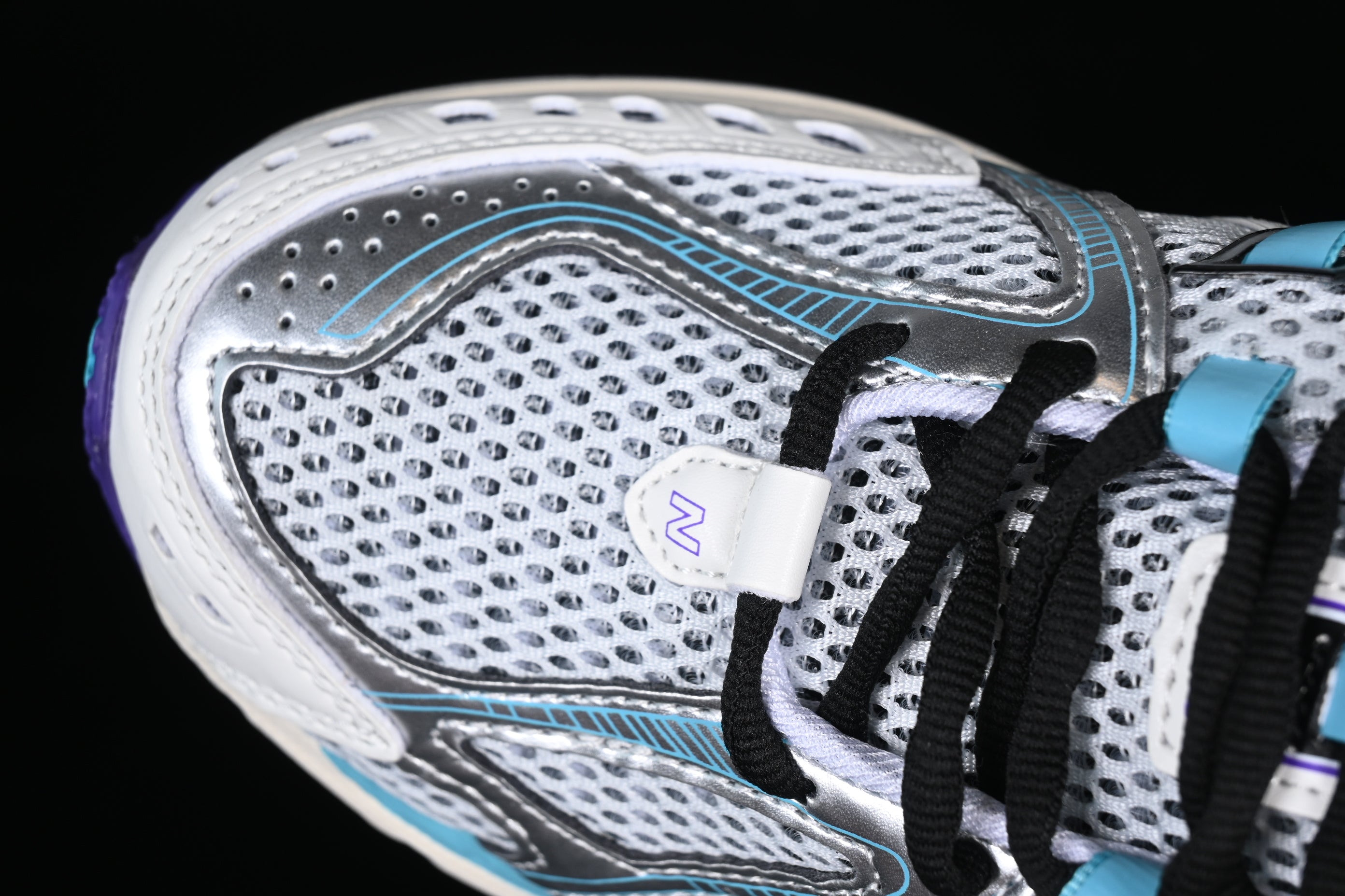New Balance 1906R - Hornets