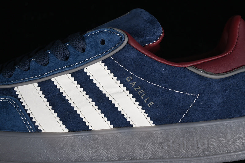 Gazelle Indoor - Navy Burgundy
