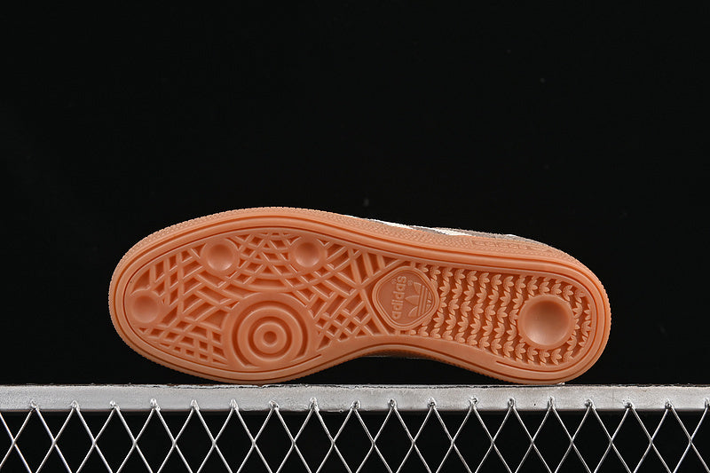 Handball Spezial - Earth Strata Gum