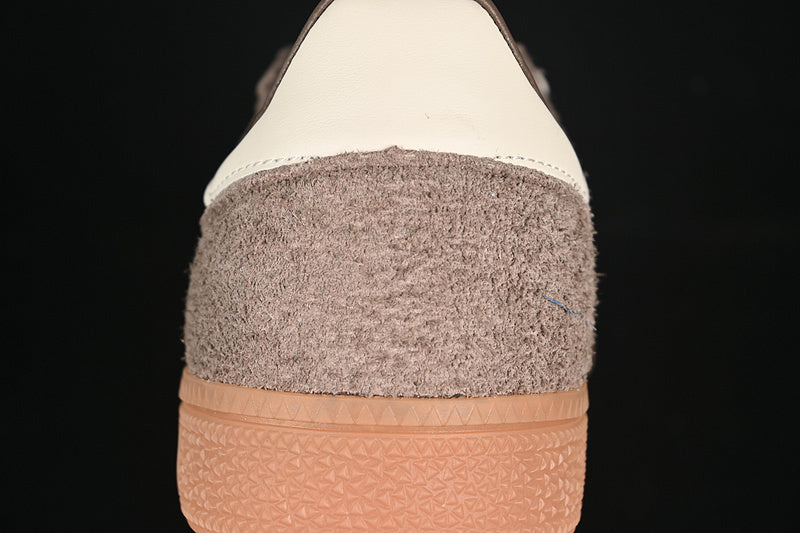 Handball Spezial - Earth Strata Gum