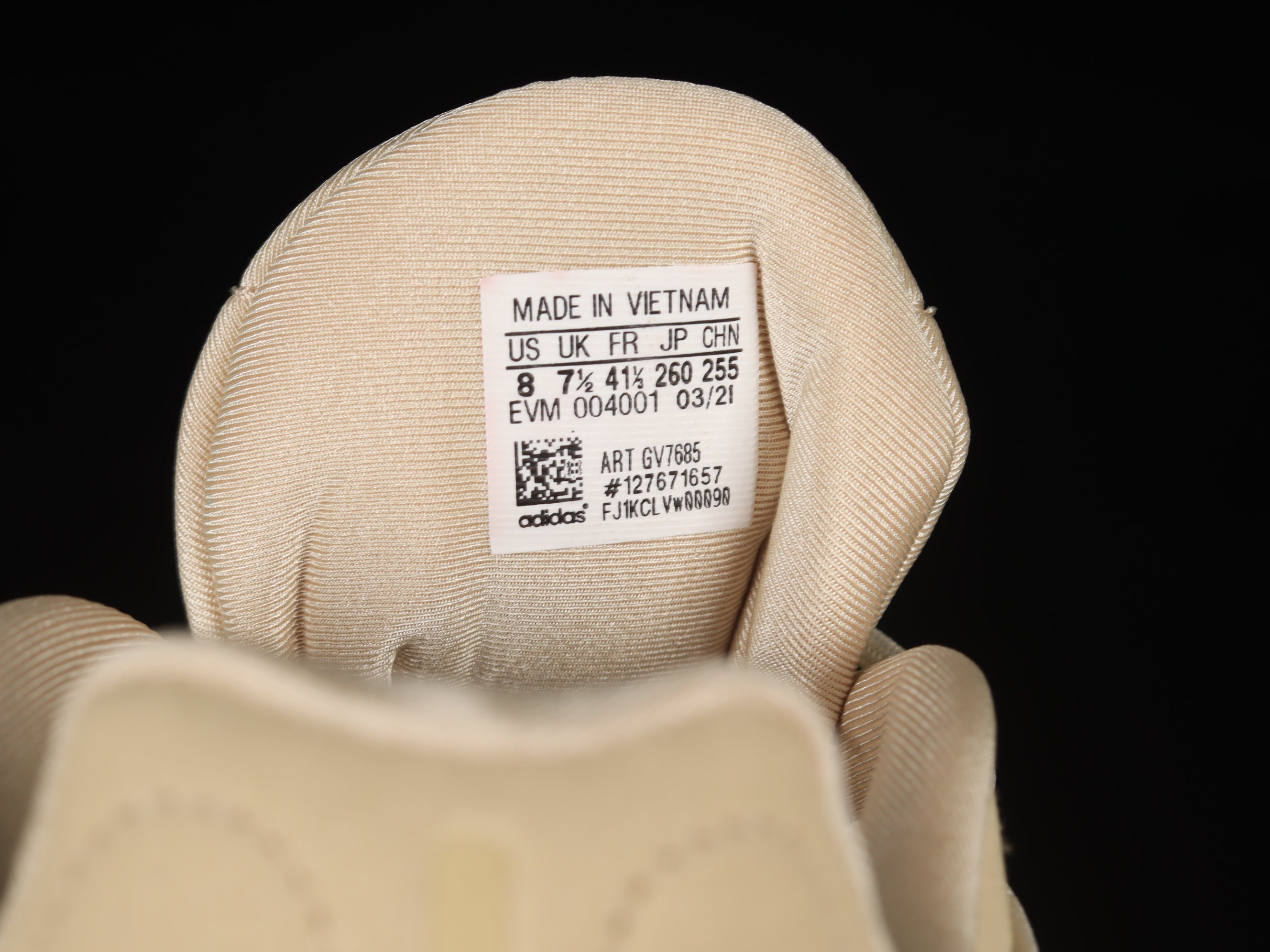 adidasUnisex Ozelia - Beige