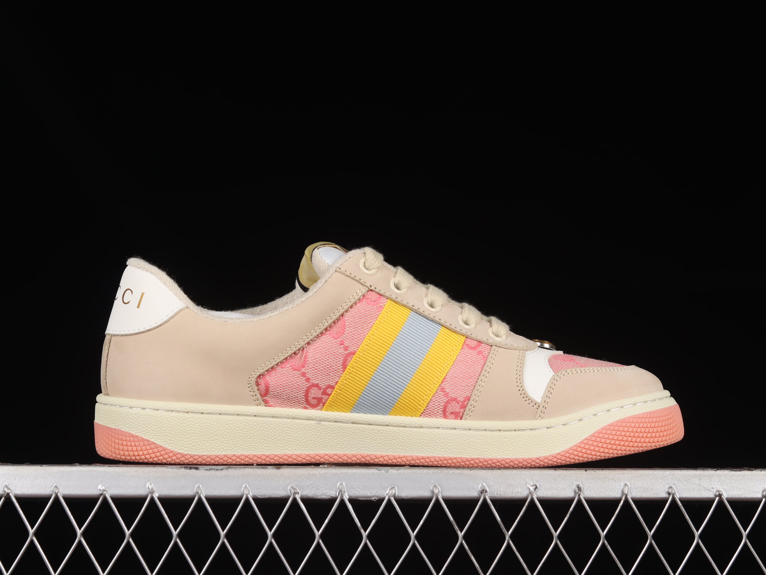 WMNSGucci GG screener - trimmed canvas