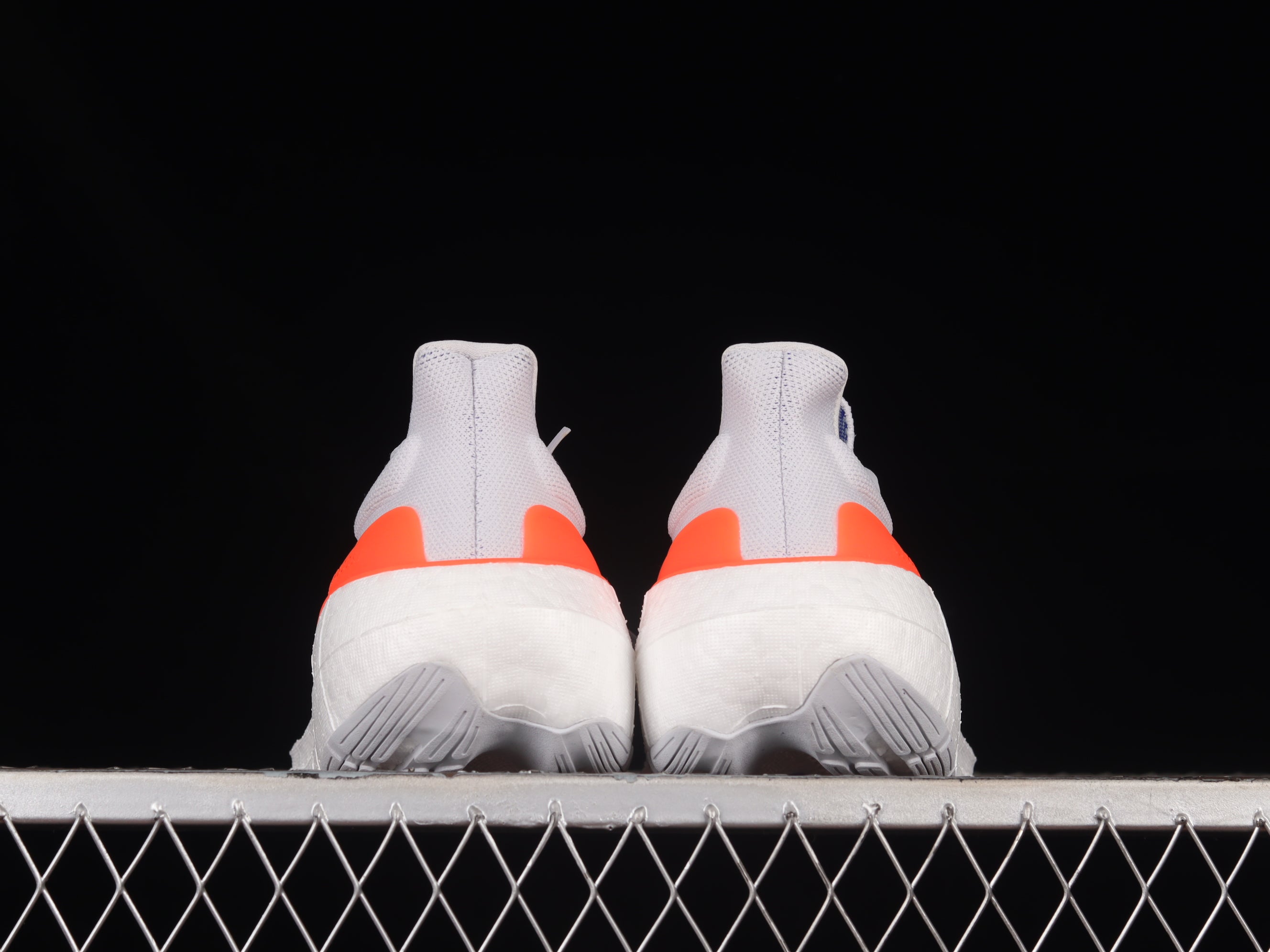 adidasUnisex Ultraboost Light 23 - Grey/Orange