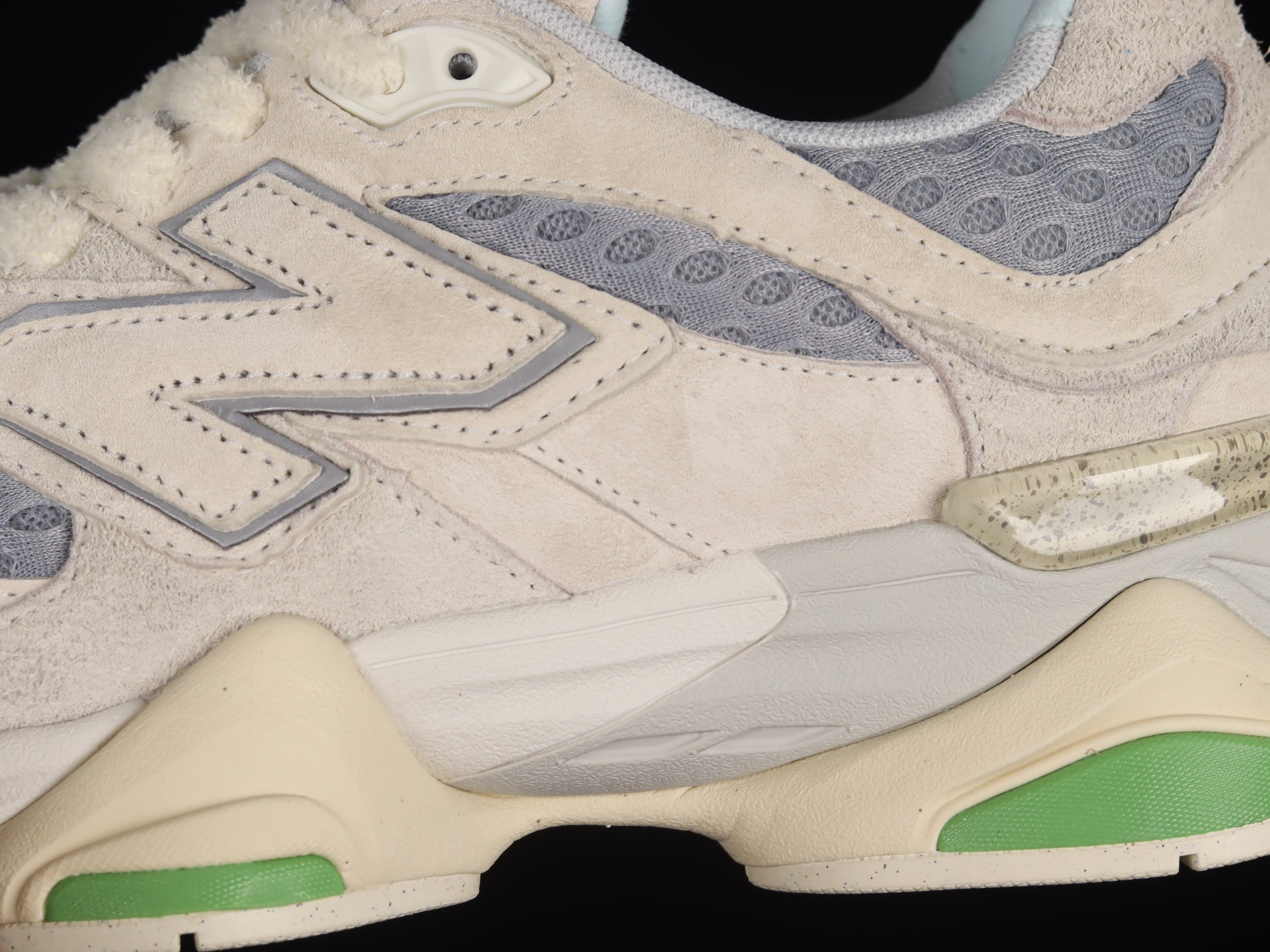 Unisex Joe Freshgoods x New Balance 9060 - Bricks and wood