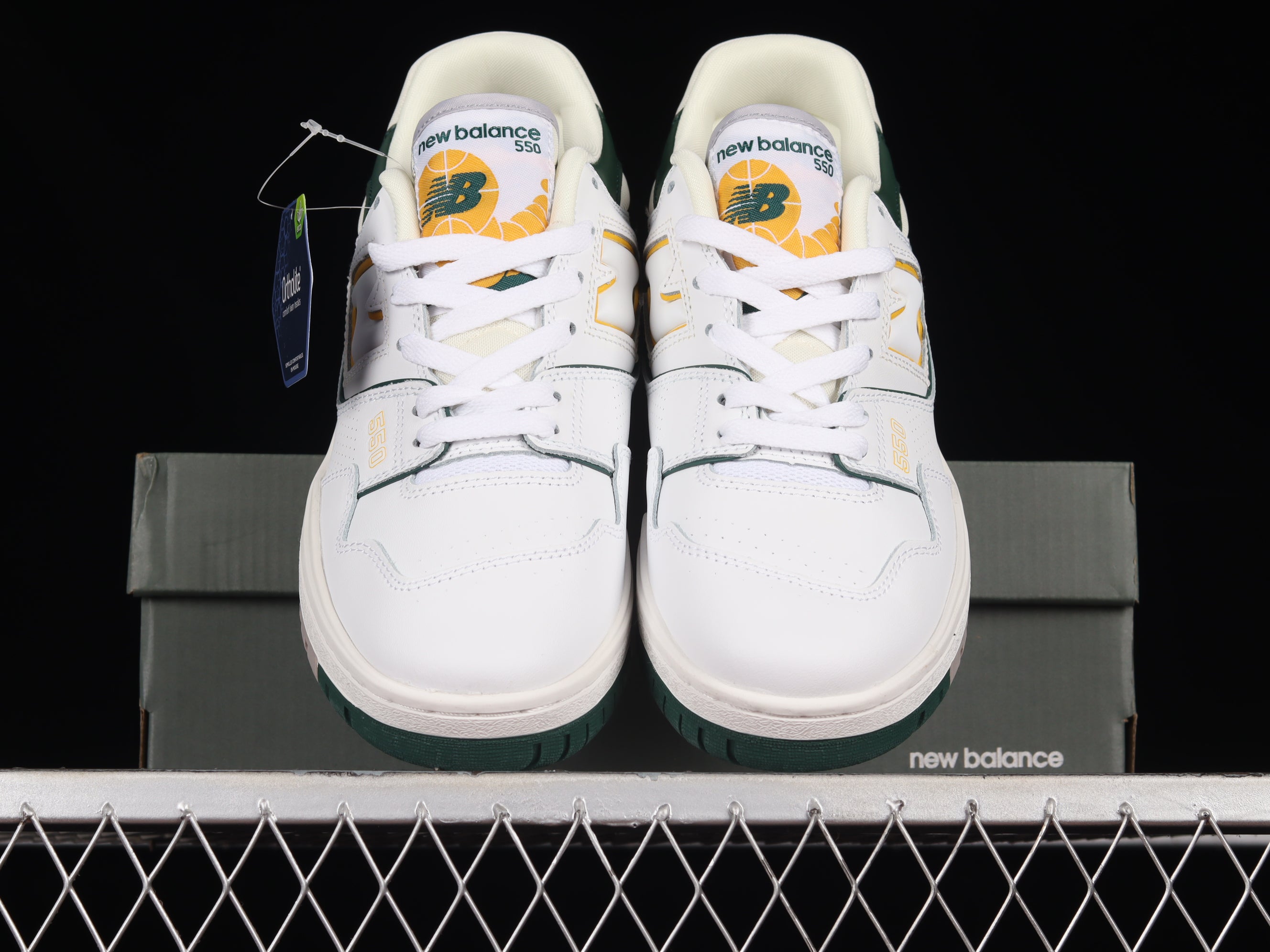 New Balance 550 Nightwatch - Green