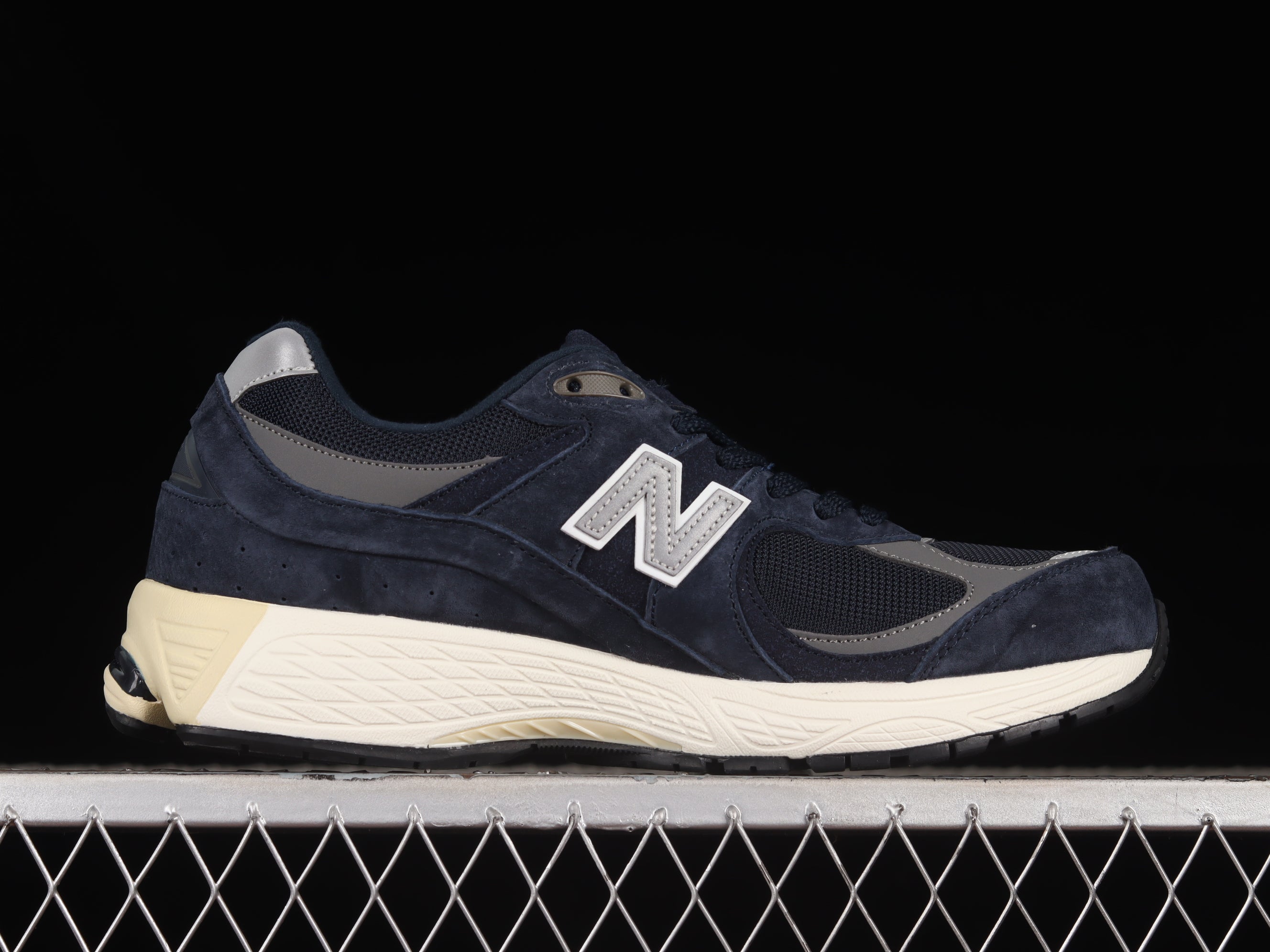 Protection Pack x New Balance 2002R - Phantom