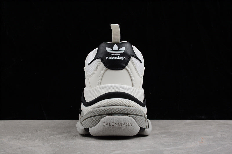 Balenciaga x adidasUnisex Triple S - White/Black