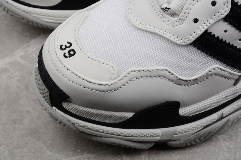 Balenciaga x adidasUnisex Triple S - White/Black