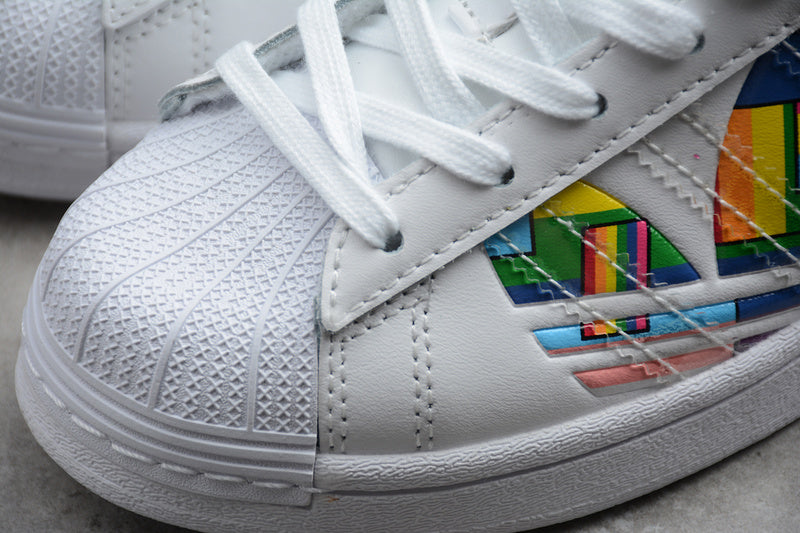 adidasUnisex Superstar - Pride