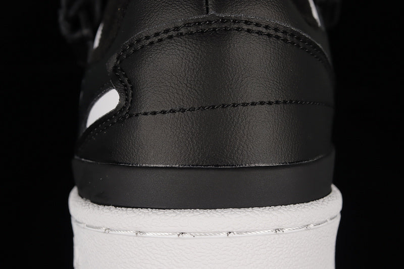 adidasUnisex Forum Low - Panda
