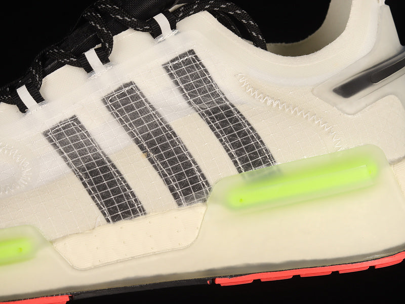 adidasUnisex NMD V3 - Crystal White