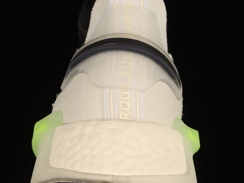 adidasUnisex NMD V3 - Crystal White