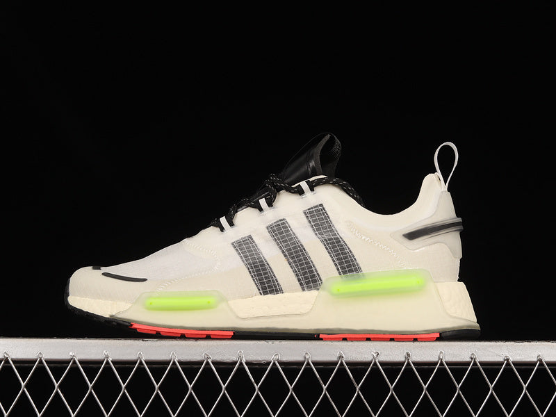 adidasUnisex NMD V3 - Crystal White