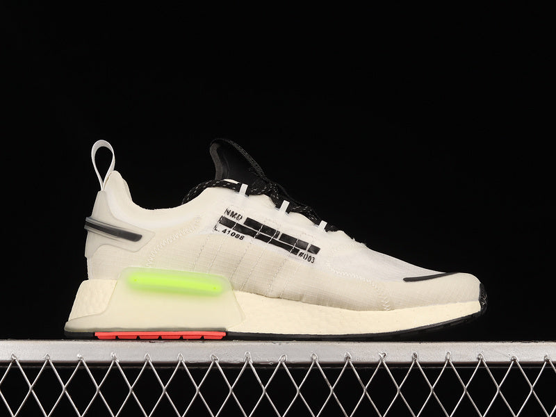 adidasUnisex NMD V3 - Crystal White