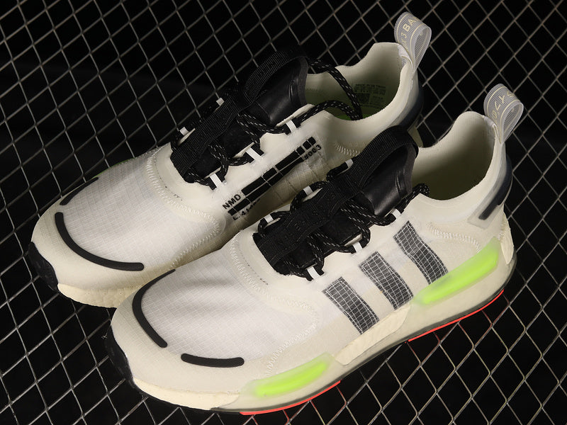 adidasUnisex NMD V3 - Crystal White