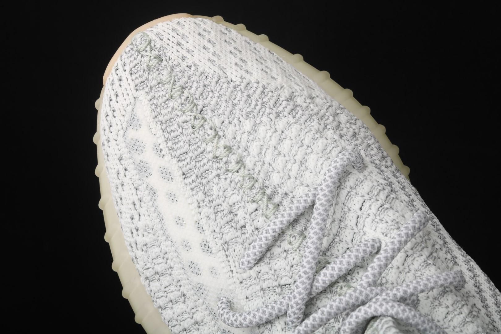 adidasUnisex Yeezy Boost 350 V2 - Yeshaya (Reflective)