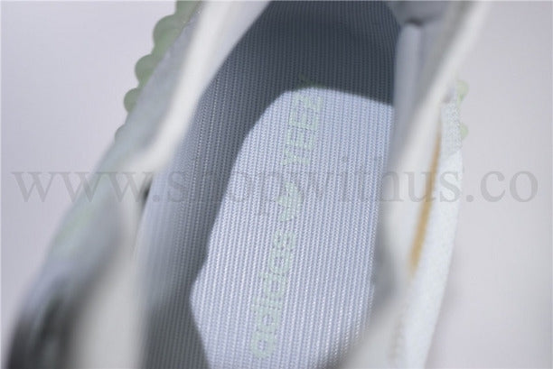 YEEZY Boost 350 V2 - Hyperspace