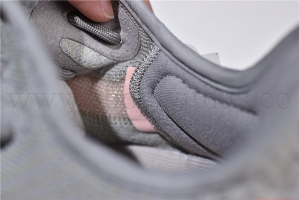 YEEZY Boost 350 V2 - True Form