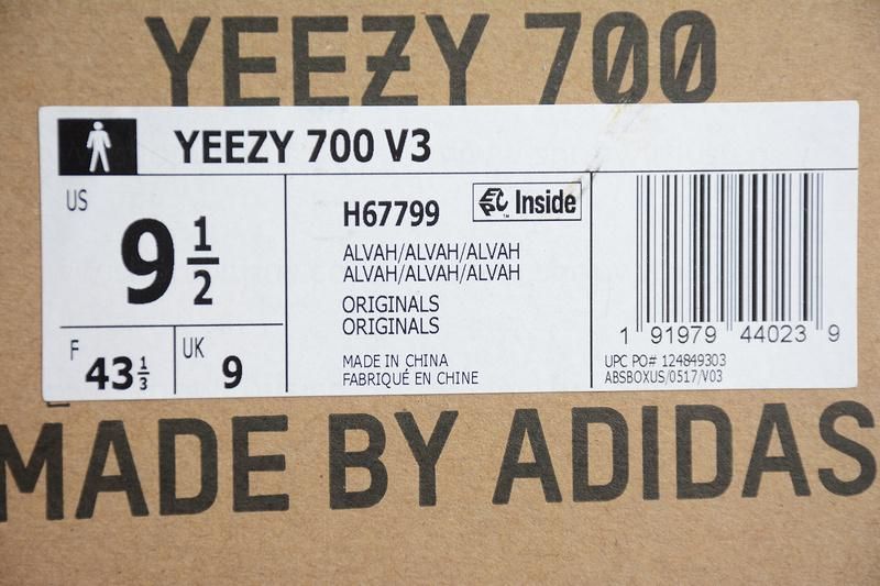 YEEZY 700 V3 - Alvah