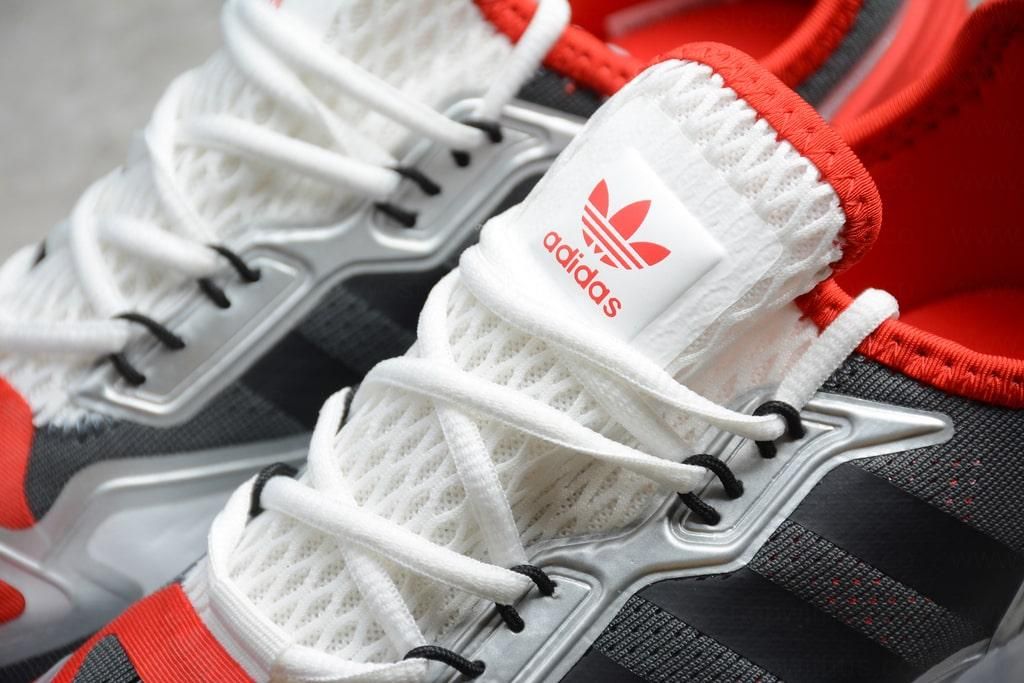 adidasUnisex ZX 2K Boost - White/Black-Solar Red