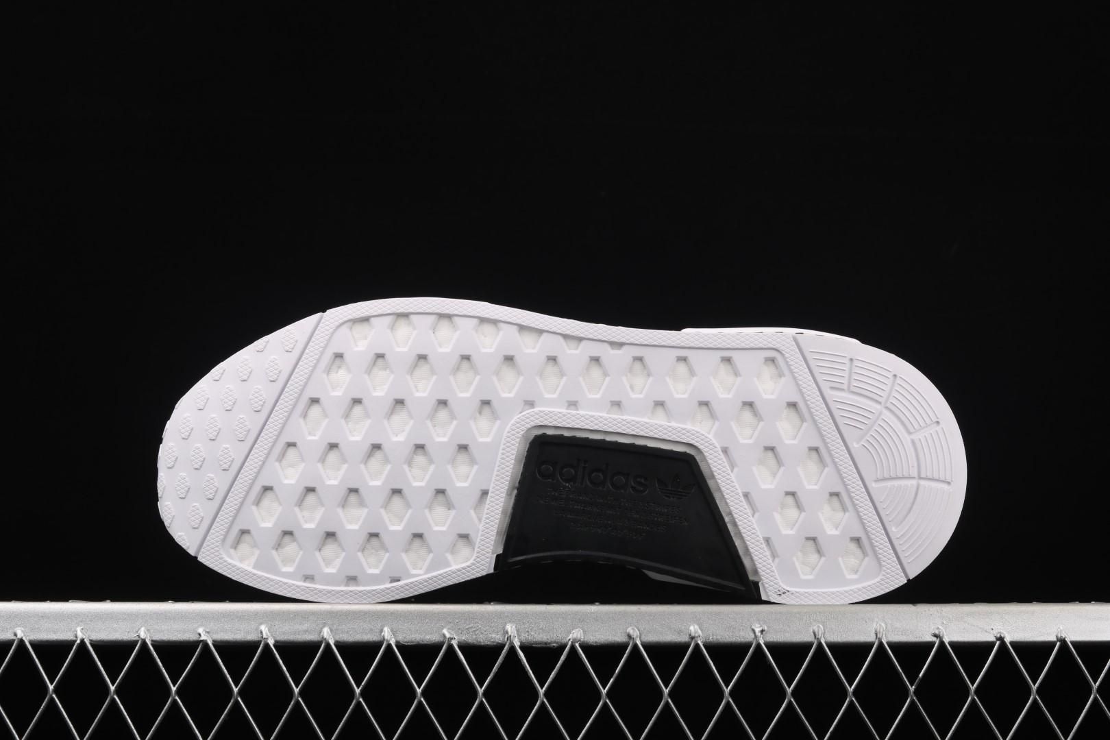 adidasUnisex NMD R1 V2 - Dazzle Camo
