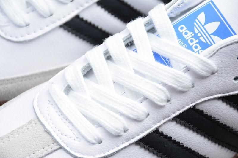 adidasOriginals Samba - White/Black Gum
