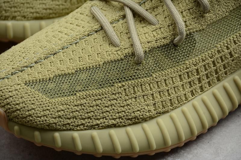YEEZY Boost 350 V2 - Sulfur
