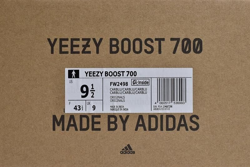 adidasYEEZY Boost 700 - Carbon Blue