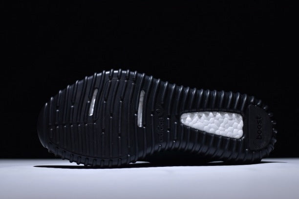 YEEZY Boost 350 - Pirate Black