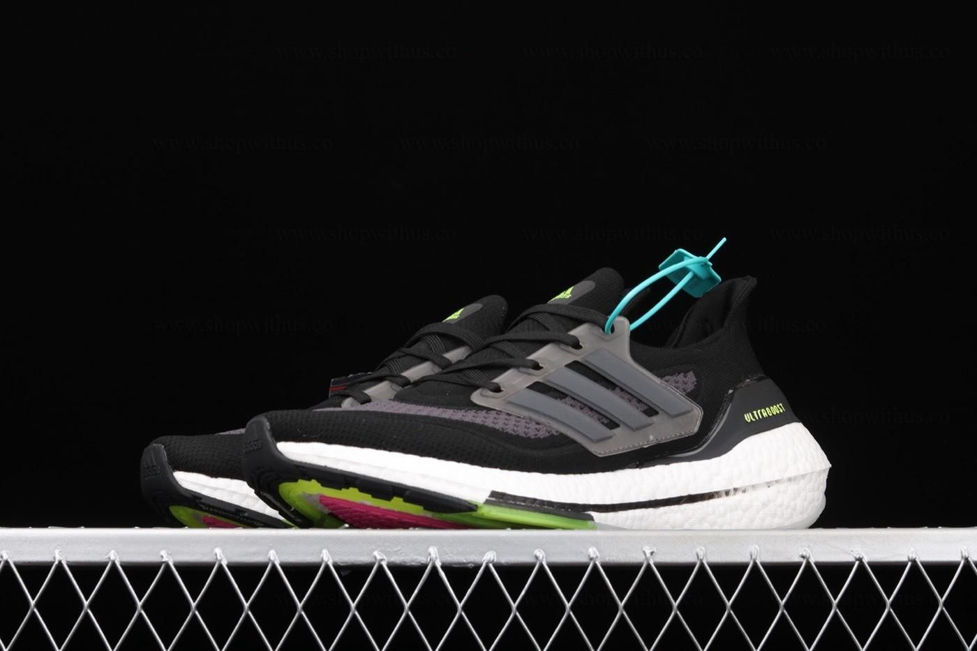 adidasUnisex Ultraboost 21 - Black/Solar Yellow