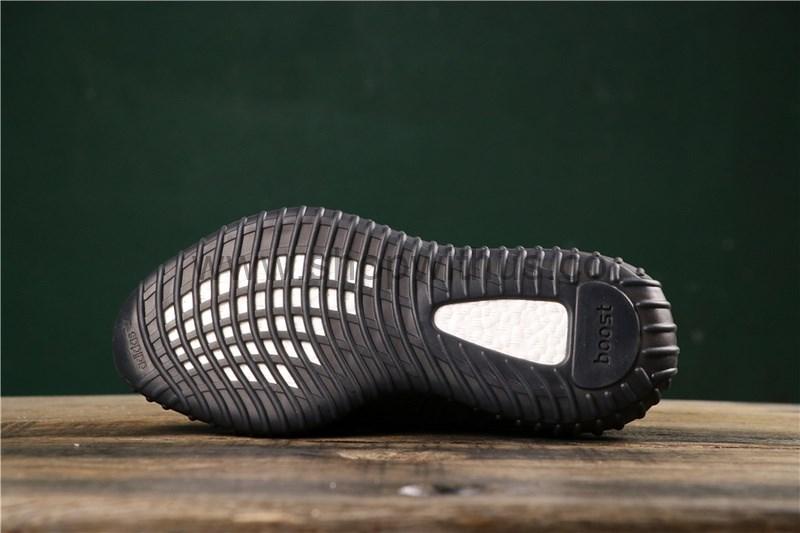 YEEZY Boost 350 V2 - Black Static Non-Reflective (Laces Reflects Shoe Doesn't)