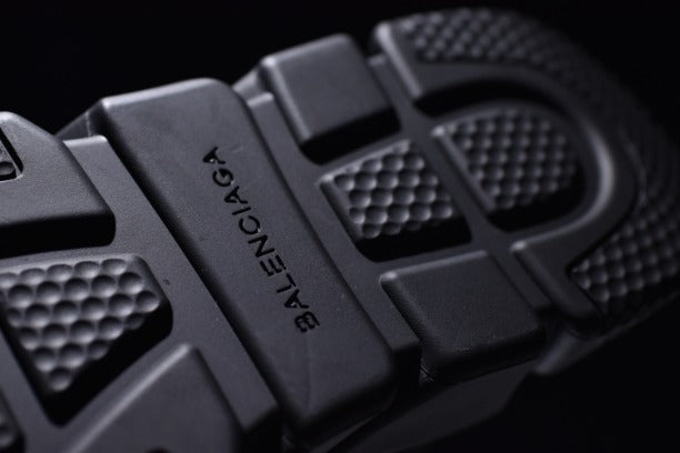 BalenciagaUnisex Speed Trainer Mid - Triple Black