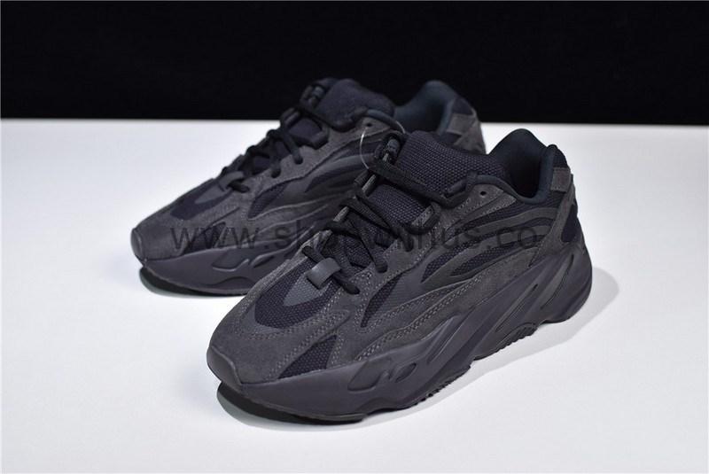 YEEZY Boost 700 V2 - Vanta