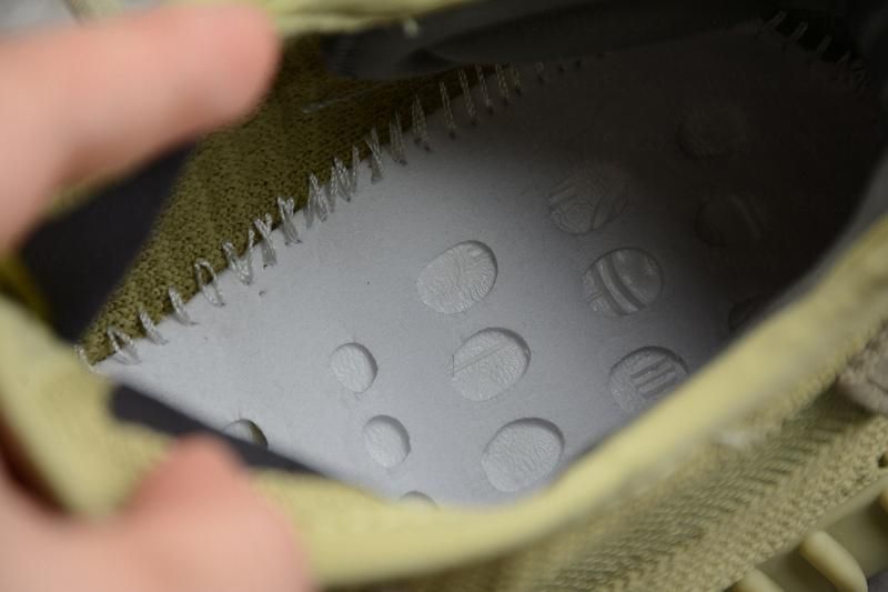 YEEZY Boost 350 V2 - Sulfur