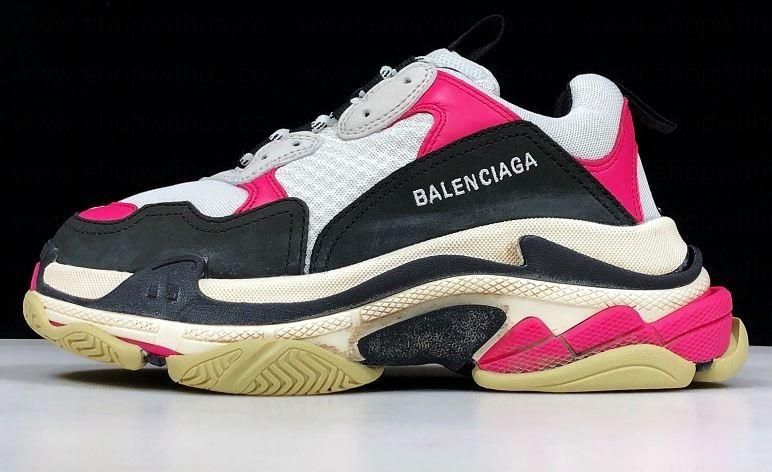 UnisexBalenciaga Triple S - Black/Pink