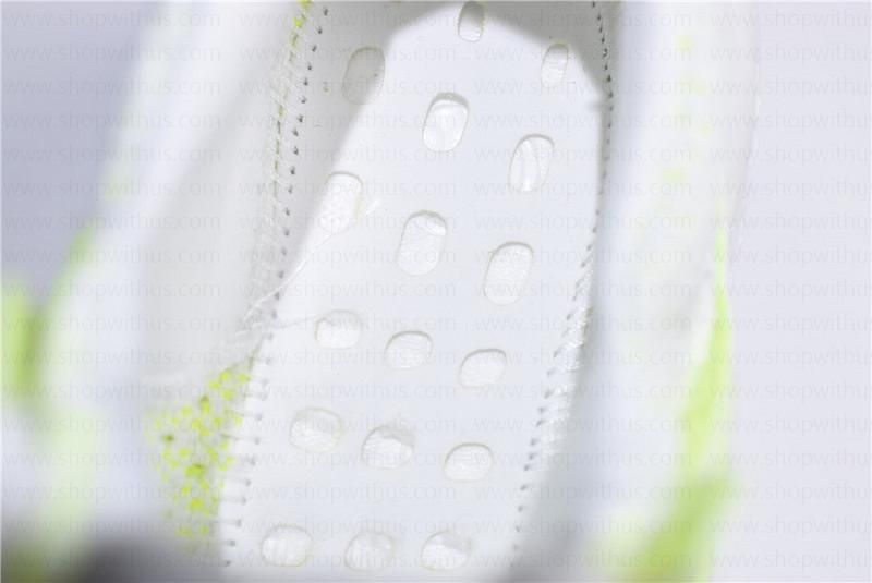 UltraBOOST Clima - Solar Yellow