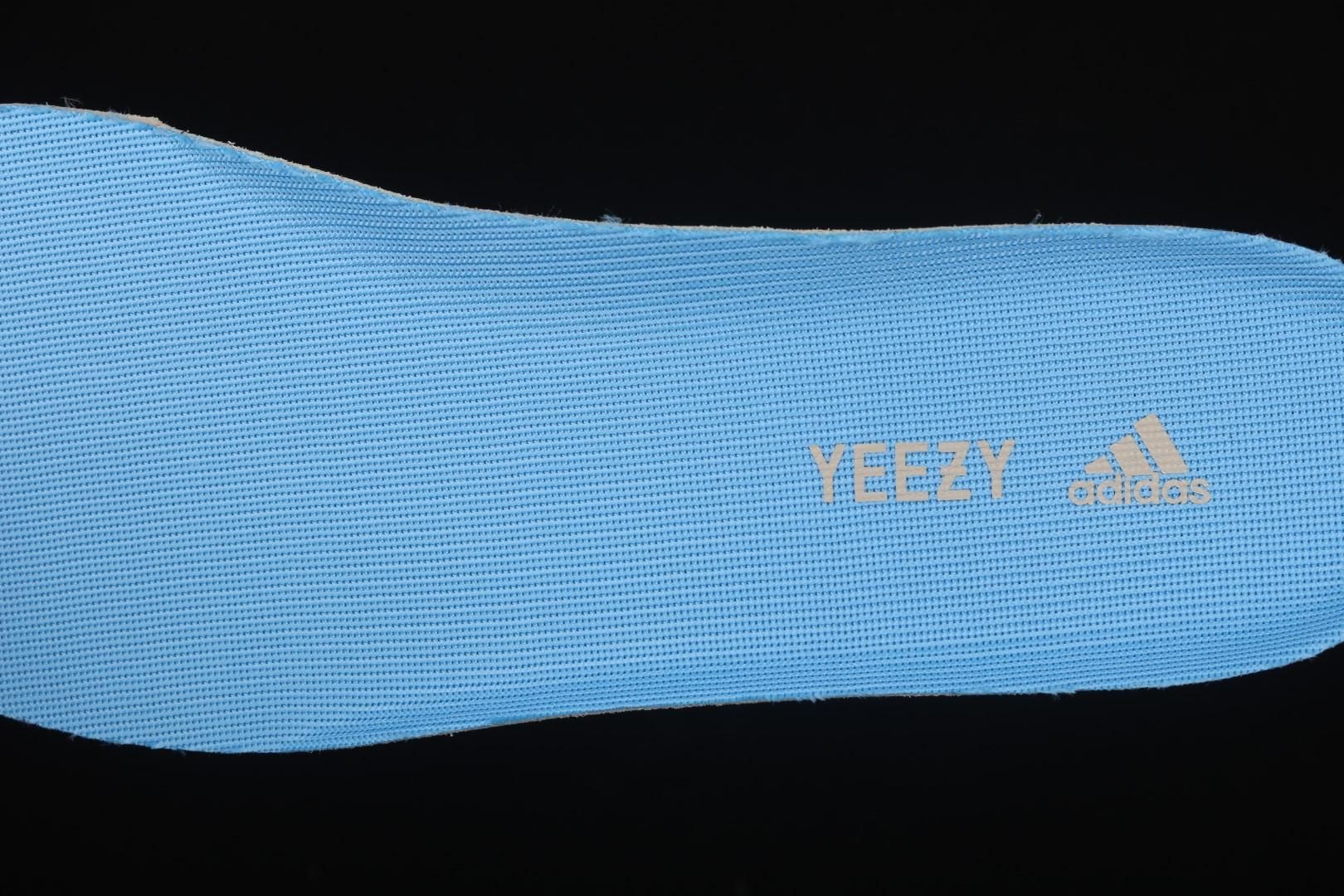 adidasUnisex Yeezy Boost 700 - Bright Blue