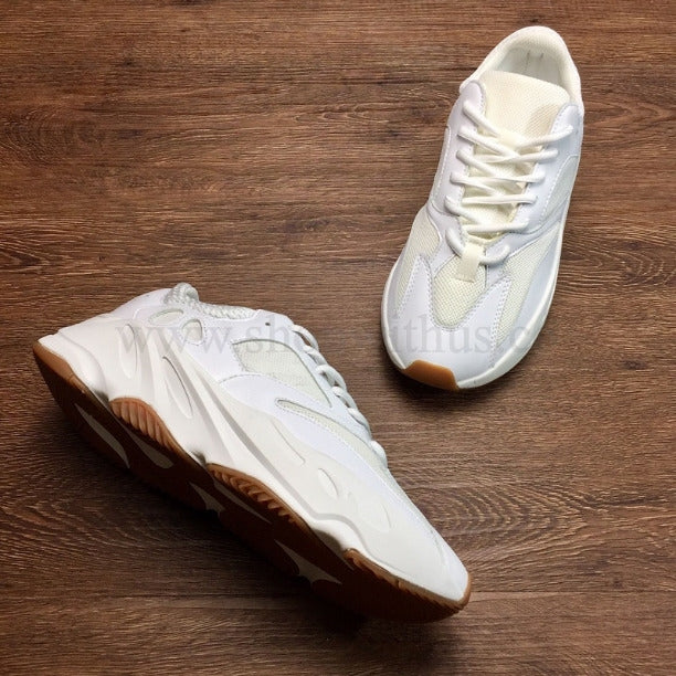 YEEZY Boost 700 - White/Gum