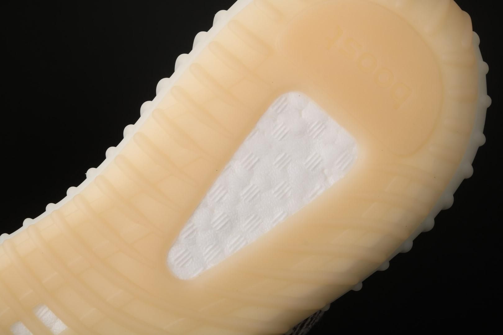 adidasUnisex Yeezy Boost 350 V2 - Zyon