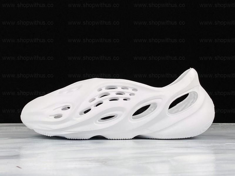adidasYEEZY Foam Runner - White