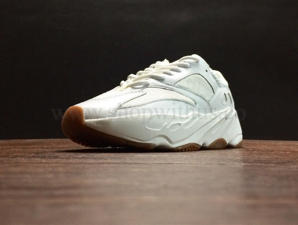 YEEZY Boost 700 - White/Gum