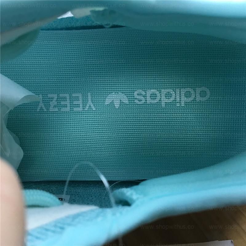 adidasYEEZY Boost 350 V2 - Ice blue